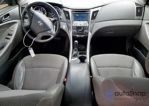 2011 Hyundai Sonata Se z USA, uszkodzony, nr VIN 5NPEC4AB3BH195036